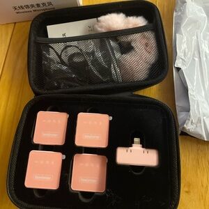 Lewinner Wireless Microphone Set in Pink